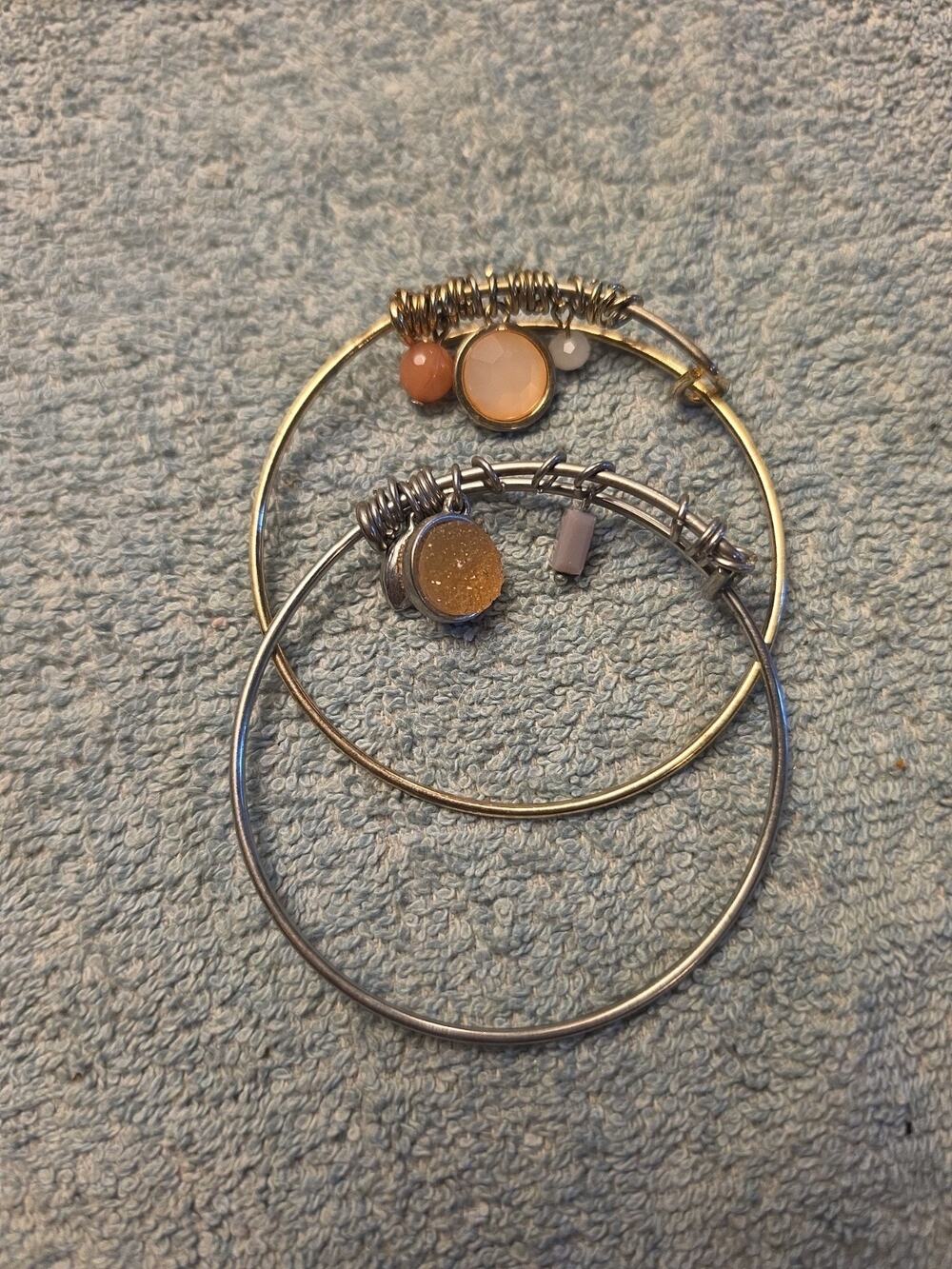 2 Vintage Expandable Wire Loop Charm Bracelets Peach Pink Lavender Stone Beads